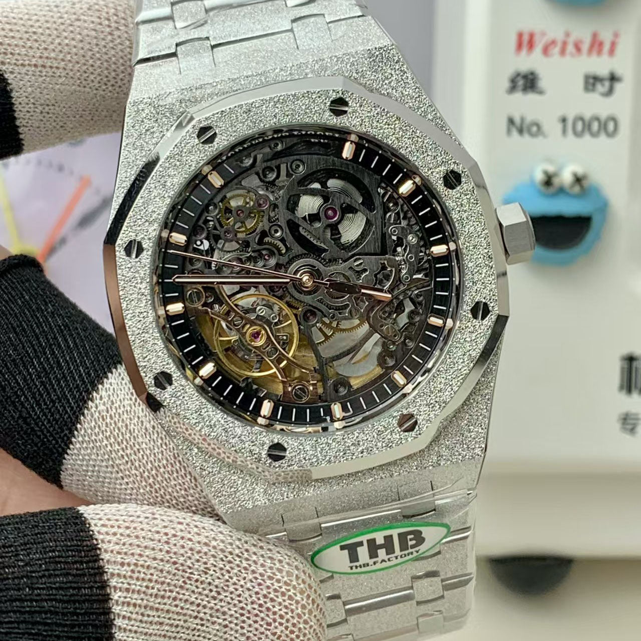 AP skelleton frost silver , logo.